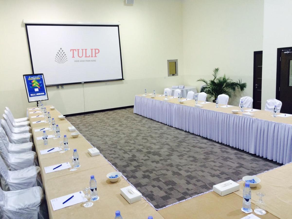 Tulip Hotel & Suites Manáma Kültér fotó