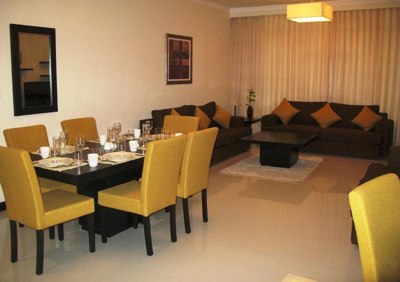 Tulip Hotel & Suites Manáma Kültér fotó